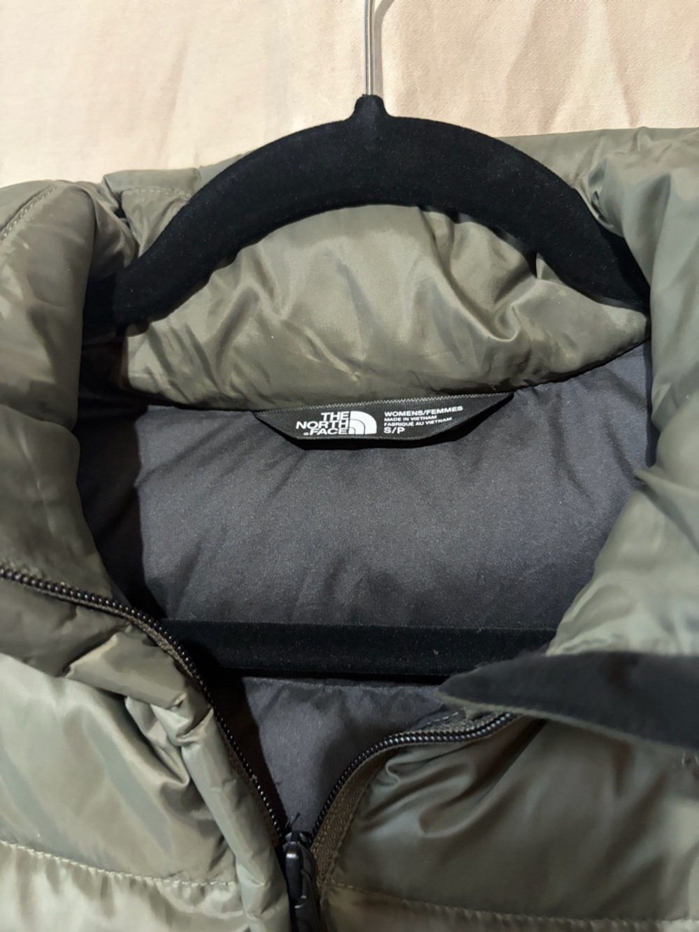 North face jacket - Picture 2 of 3